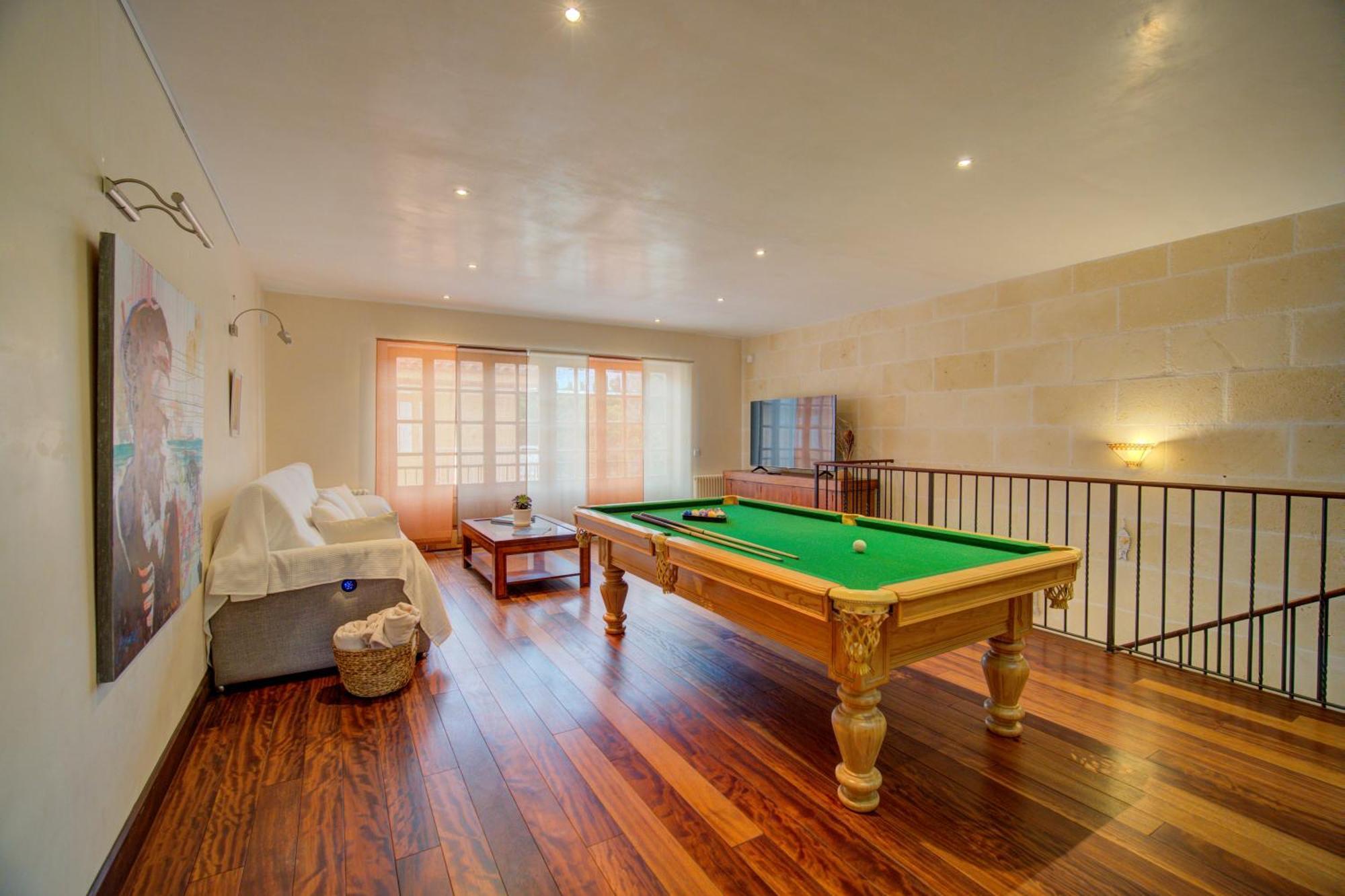 Villa Casa Boutique Xalam " Piscina Climatizada, Jacuzzi, Billar " Sant Lluís Esterno foto
